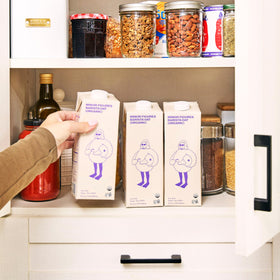 Minor Figures Barista Oat Milk label highlights sustainability and ethics.