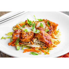 MINOR'S General Tso Sauce stir-fry glaze shows versatile coating on proteins and veggies.