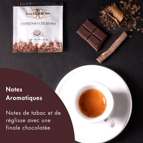 Miscela D'Oro barista-friendly pour shot showcasing crema.