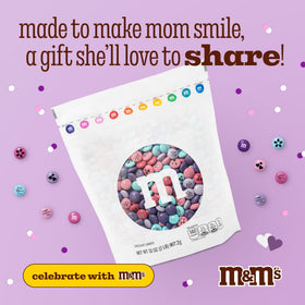 M&M'S WORLD bulk pack stored at room temperature stays fresh.