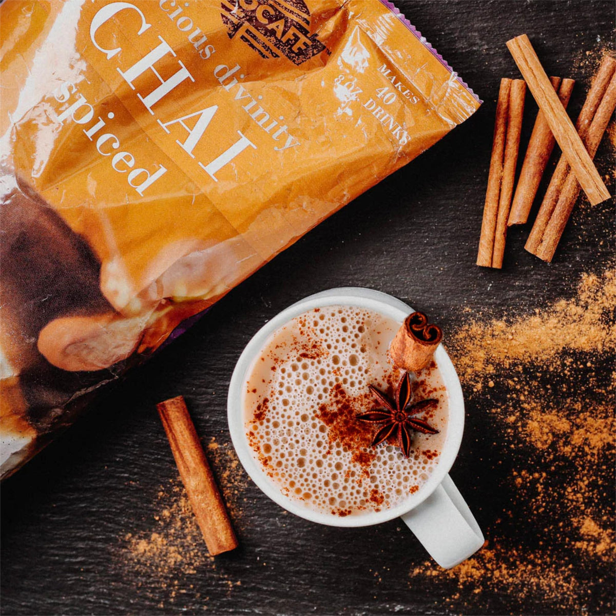MOCAFÉ Spiced Chai Latte Powder front label highlights premium ingredients for bold chai.