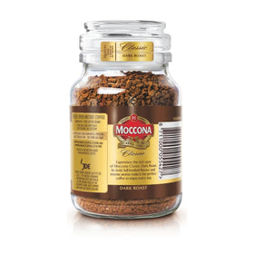 Moccona freeze-dried coffee brew-pour shows rich, full-bodied cup