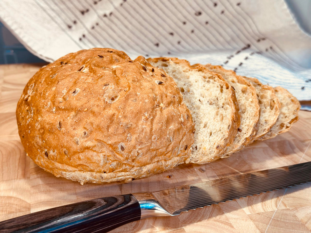 Molibake yeast packet included for easy prep of homemade bread.