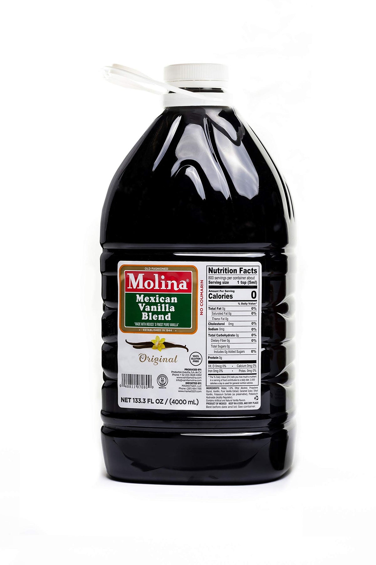 Molina Vanilla Blend bottle pour highlights smooth flavor infusion for desserts and beverages.