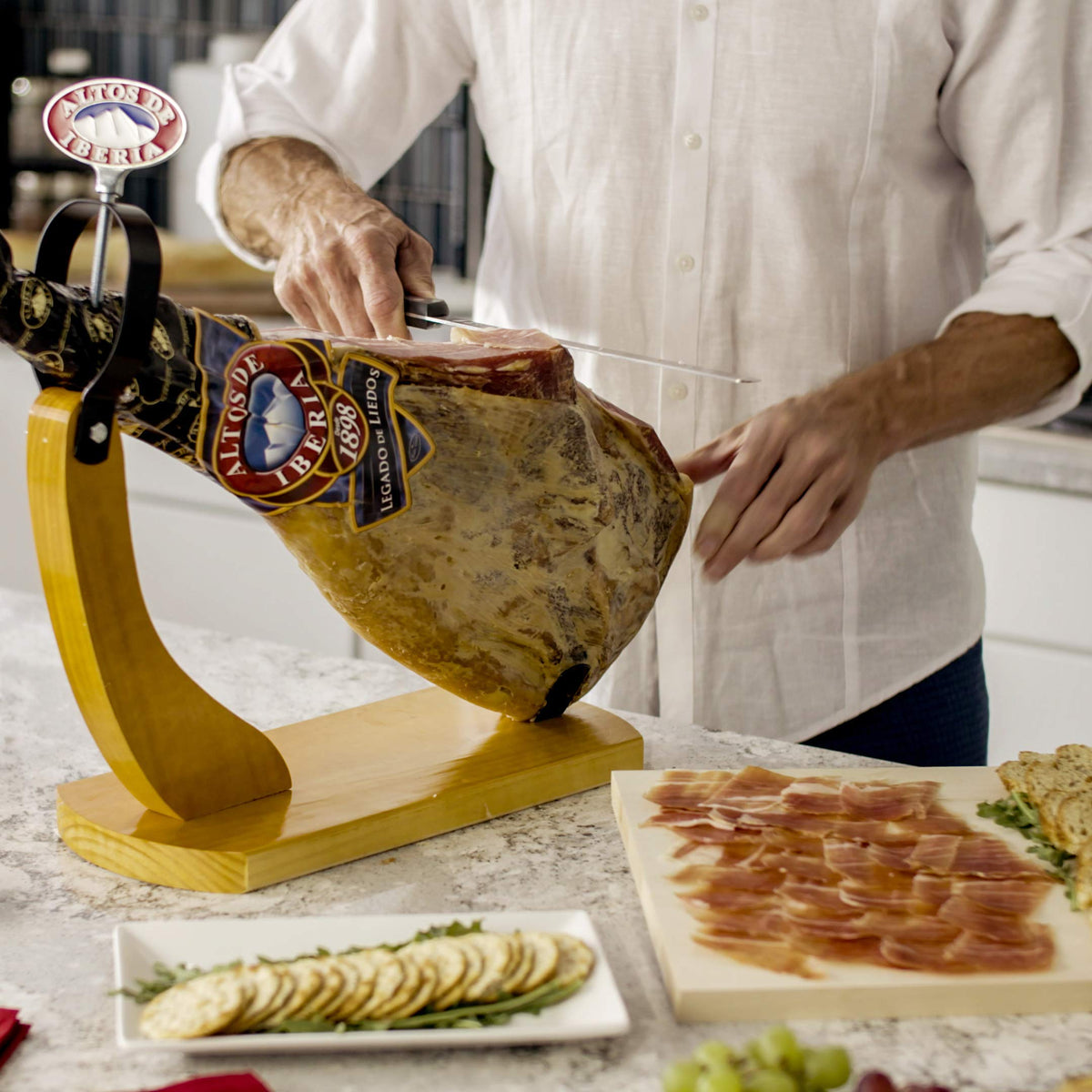 Monte Nevado Altos de Iberia Serrano ham slices ready to pair with cheese
