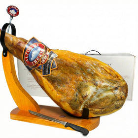 Monte Nevado Altos de Iberia Serrano ham stand for easy slicing and serving