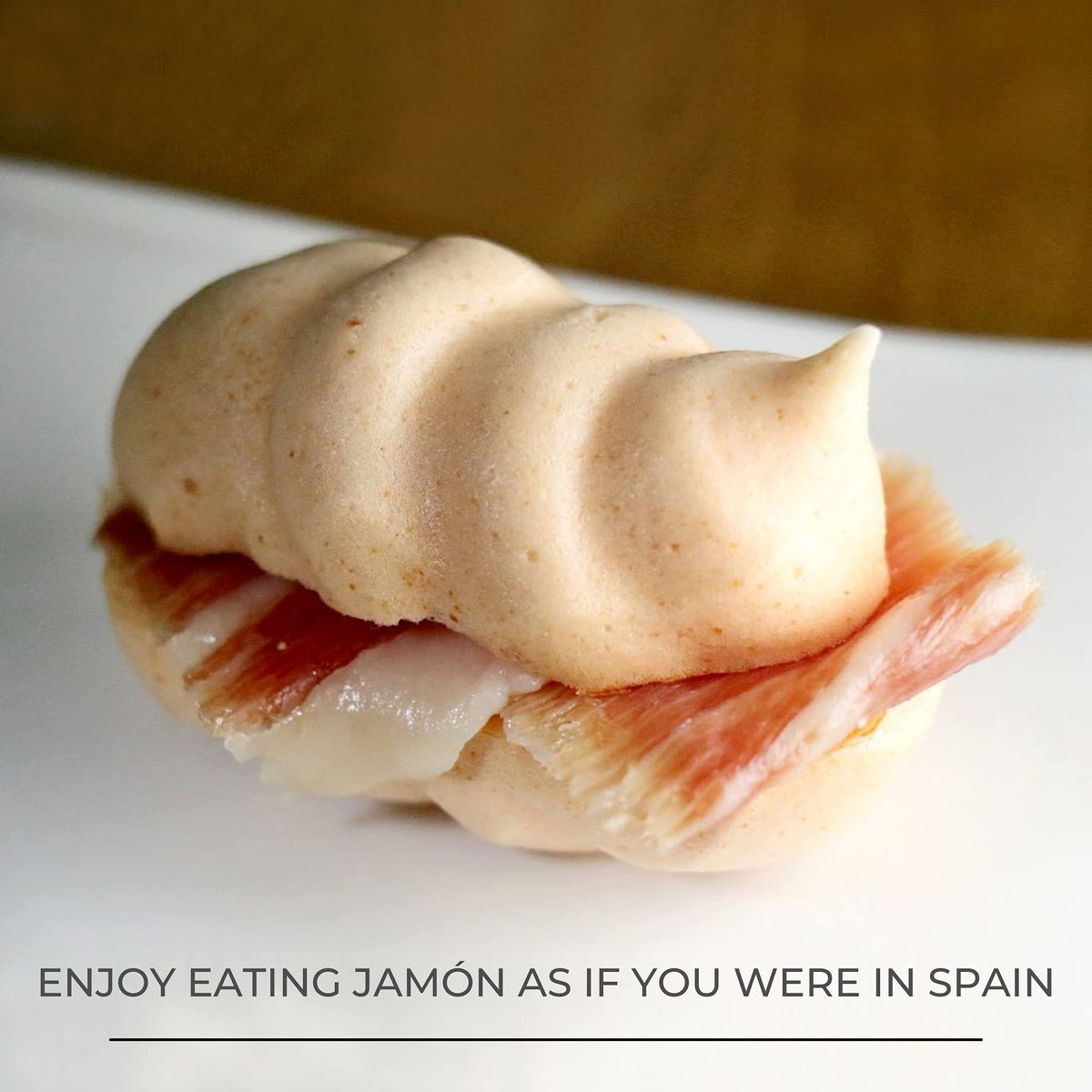 Gift-ready Monte Nevado Serrano ham four-pack