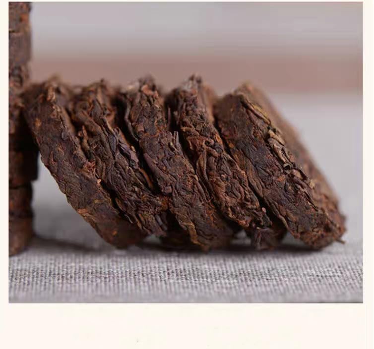 MOORCHOCO bamboo tube packaging protects aroma and eases storage