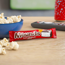 MOUNDS gift-pack display featuring coconut chocolate bars