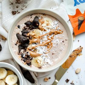 Muddy Bites snack plate idea for party dessert spreads.