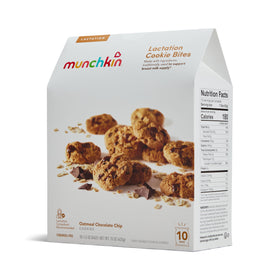 Munchkin Milkmakers pouch in hand ready for pumping sessions.