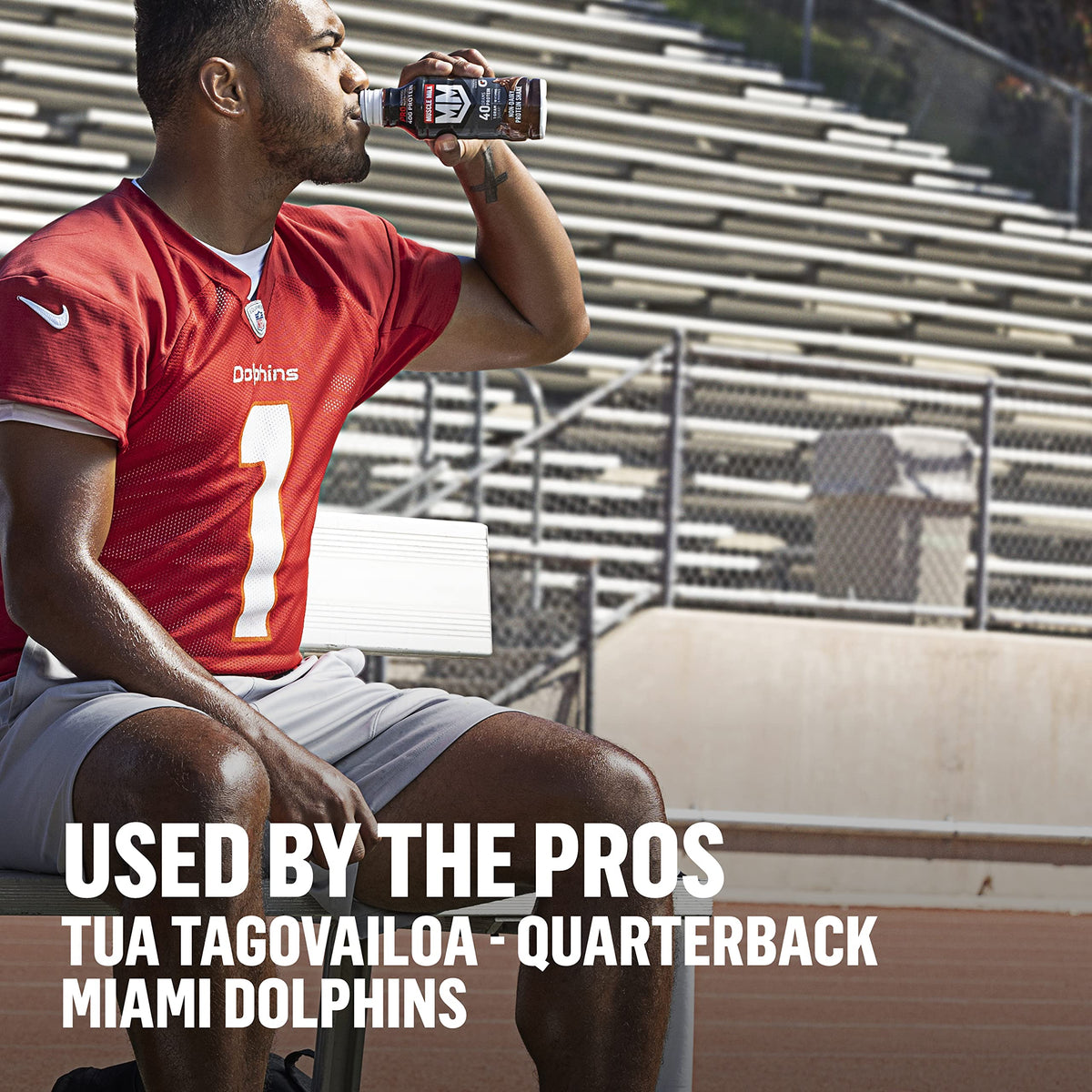 Ready-to-drink Muscle Milk shake as a recovery snack after exercise