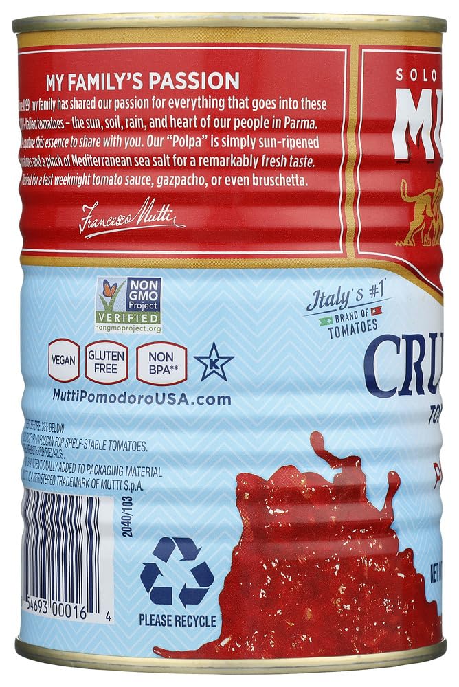 Mutti Crushed Tomatoes Polpa, cans close-up, preserves fresh flavor.