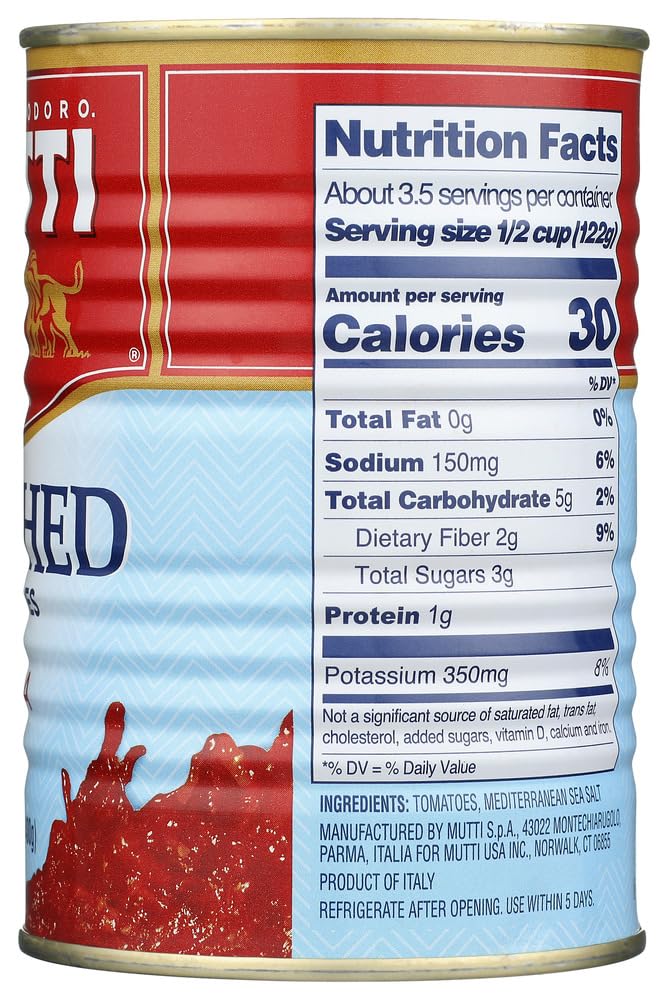 Mutti Crushed Tomatoes Polpa, label detail, no additives or preservatives.