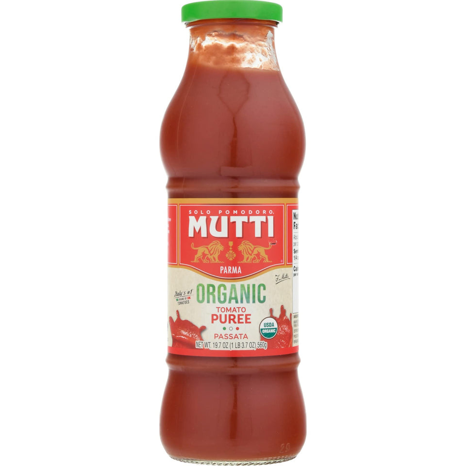 Mutti Organic Tomato Puree passata bottle front ideal as rich sauce base.