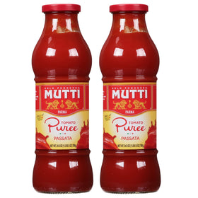 Mutti Tomato Puree Passata bottle front shows vibrant red color for versatile cooking
