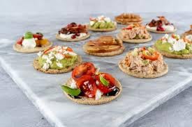Nairn's Gluten Free Original Oatcakes in lunchbox for a wholesome bite.