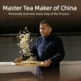 NASLAPH Jasmine Green Tea aroma steams from a hot cup for relaxation.