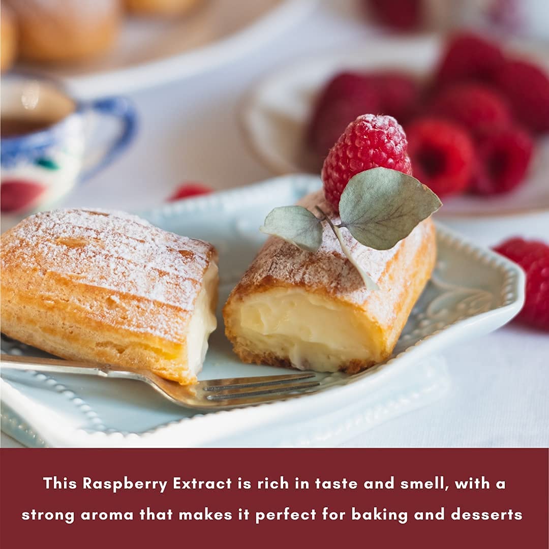 Native Vanilla Raspberry Extract kitchen-scene emphasizes hands-on flavor creation