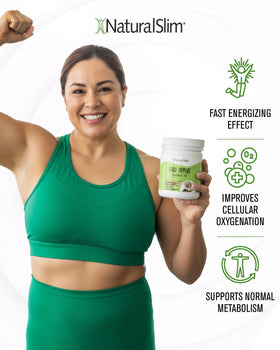 Naturalslim coconut oil in smoothie glass demonstrates versatile addition