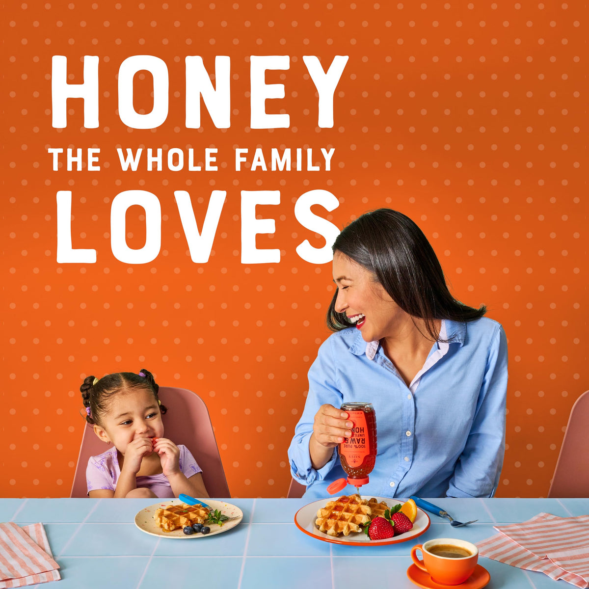 Nature Nate's honey amber pour captures rich flavor.