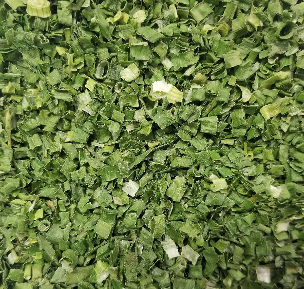 Naturejam freeze-dried chives closeup, ready-to-use garnish for soups and salads