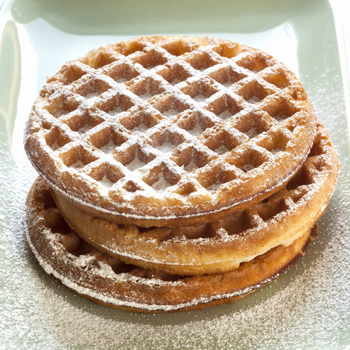 Naturejam No Melt Snow Sugar hails from Germany for premium baking aesthetics.