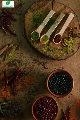 Naturejam spice flakes show seeds and flexibility for cooking