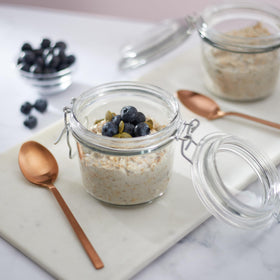 Nature's Path Qi’a ingredient blend image highlighting chia and hemp seeds for plant-based protein