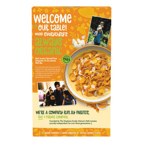 Golden Turmeric Cereal flakes with spice blend for a flavorful breakfast.