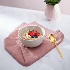 Whole grains and fiber information shown for a nutritious start to the day.
