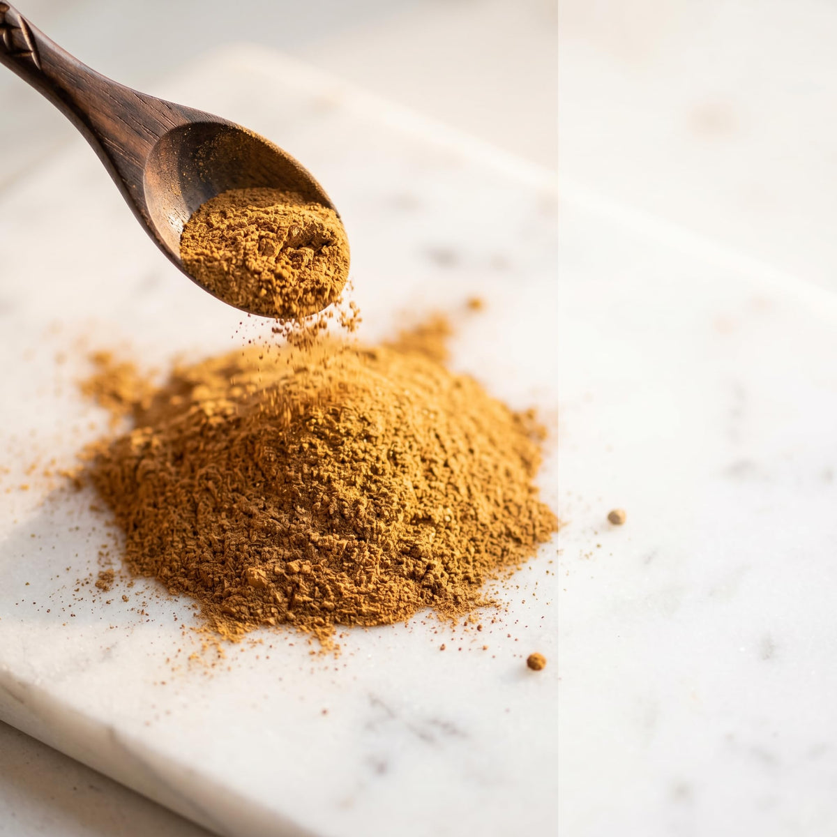 Naturevibe Botanicals Ceylon Cinnamon powder blends into spice mixes easily.