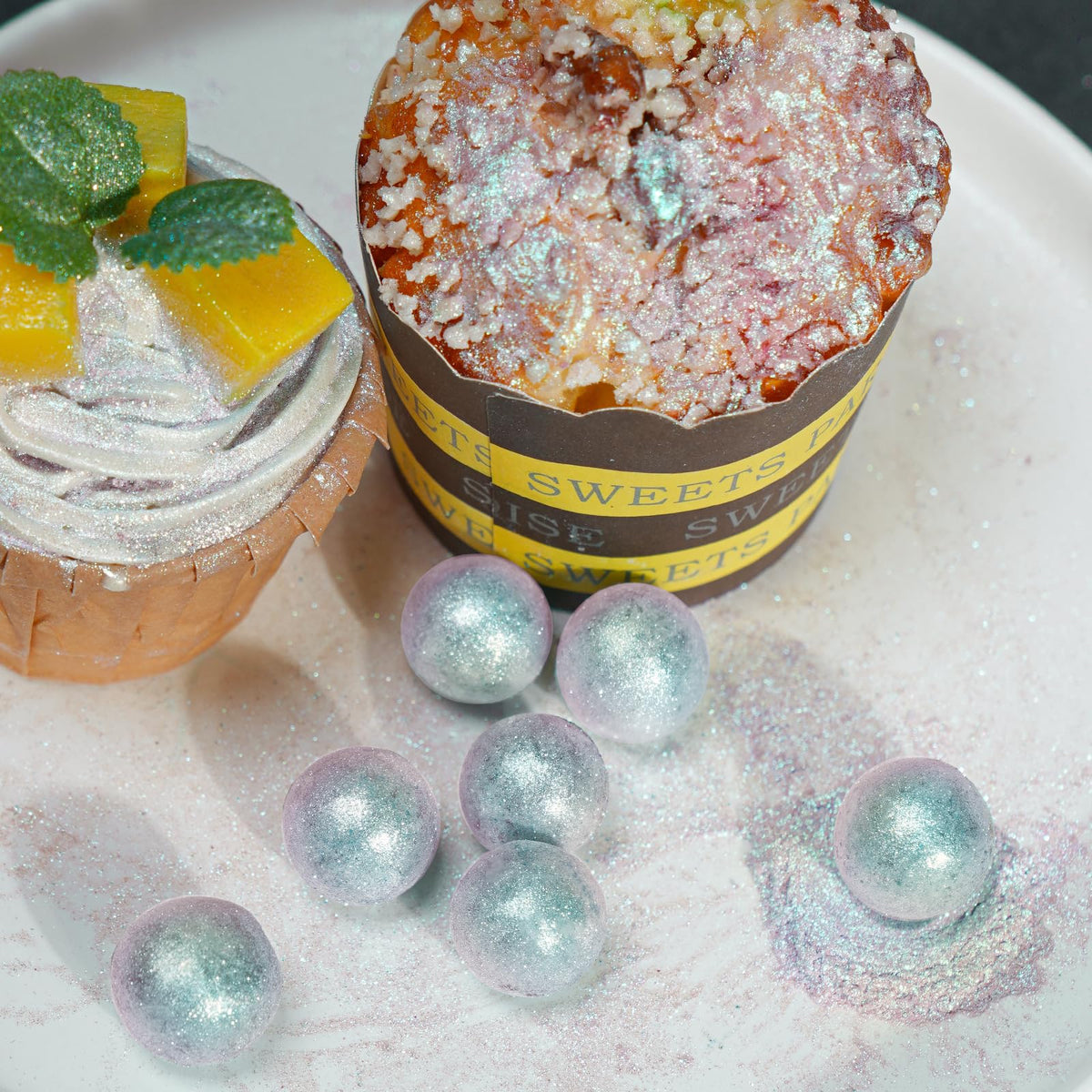 NiHome vegan allergen-free glitter powder ideal for all diets.