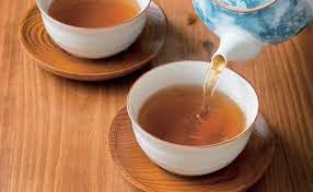 Ninjapo Oi Ocha roasted tea in cup ready to enjoy.