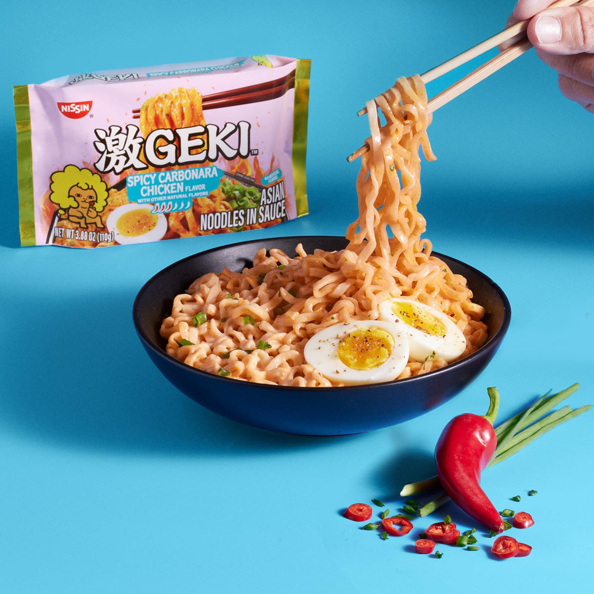 NISSIN Geki Chili noodles noodle-twist as versatile base for toppings