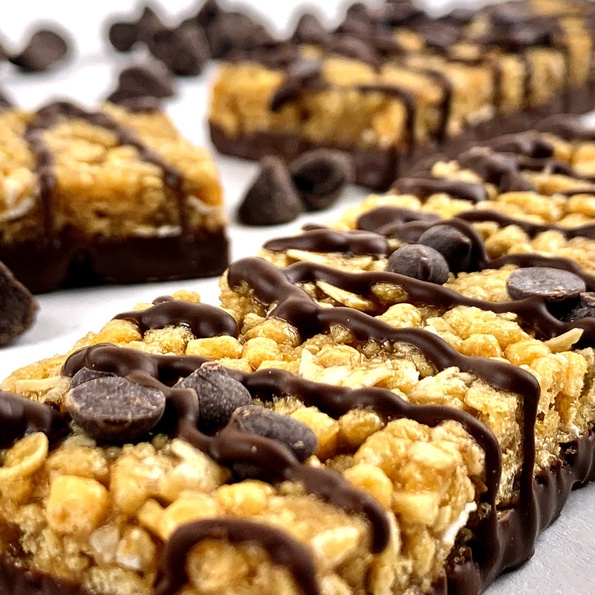 Packaging highlights 12g protein and 10g fiber per bar