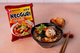 Nongshim Neoguri spicy seafood udon ingredients with mussels, clams, and shrimp.