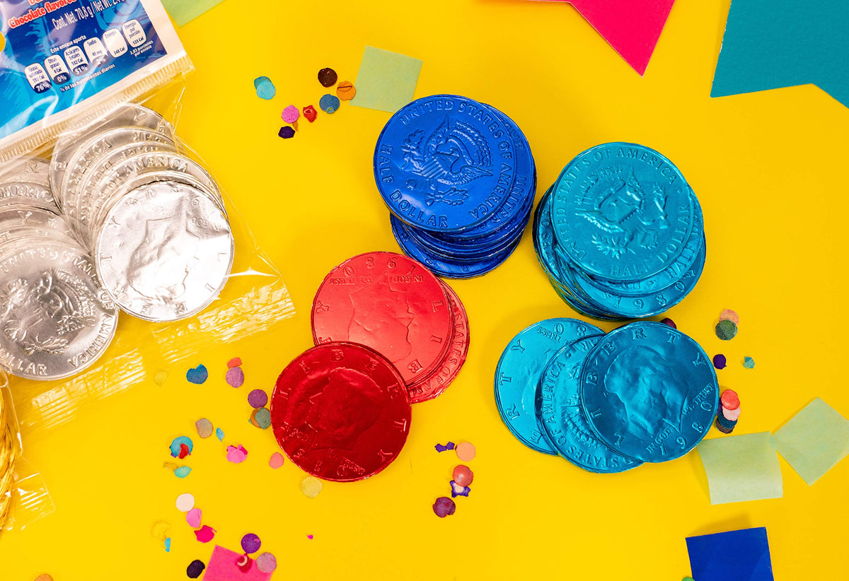 NUCITA Monedas Gold Bags guest display adds party charm to tables