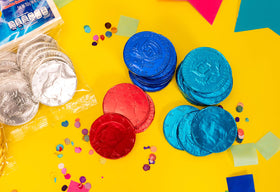 NUCITA Monedas Gold Bags guest display adds party charm to tables