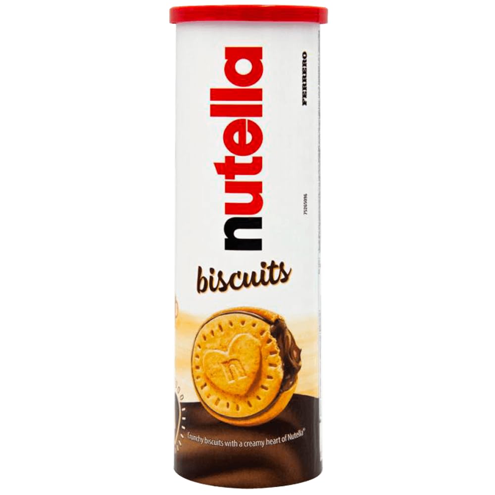 Nutella Biscuits Tubo with creamy center, ideal for sharing.