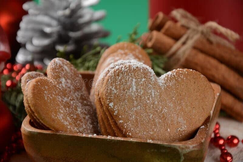 Nyakers Swedish Ginger Cookies heart-shape view highlights the playful treat.