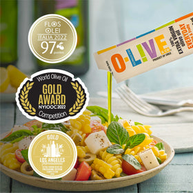 O-Live & Co. origin and cold-pressed seal, preserves natural flavor and nutrients.