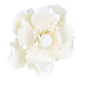 O'Creme edible anemone flowers, wedding cake detail, adds elegant color to confections.