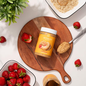 Octonuts serving suggestion with fruit and oats, highlighting gluten-free and non-GMO.