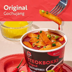 O’Food Cup teokbokki ready in 3 minutes, ideal for busy days.