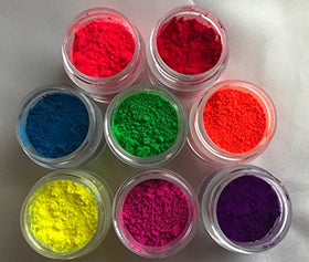 Oh! Sweet Art Neon Green Petal Dust for vivid fondant detailing