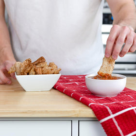 Ol' Uncle Porkers packaging emphasis on allergen-free and paleo-friendly snacking