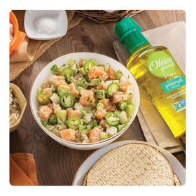Oleico Gourmet bottle close-up shows label and non-GMO, kosher-certified quality you can trust