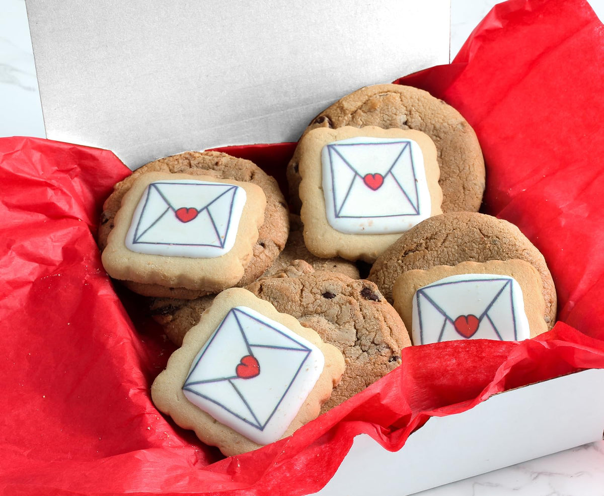 Individually wrapped OMCookie cookies ensuring freshness and safe arrival.