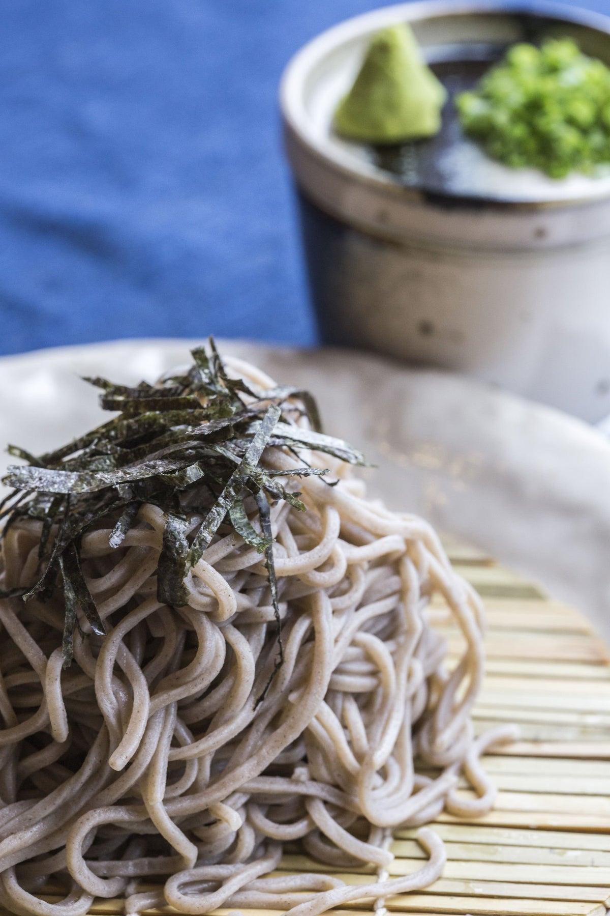 One Organic Kizami Nori rice topping enhances bowls with crunch.